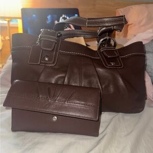 vintage coach brown bag with matching wallet